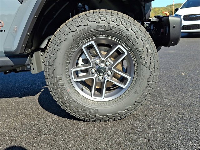 New 2025 Jeep Gladiator Mojave image 12