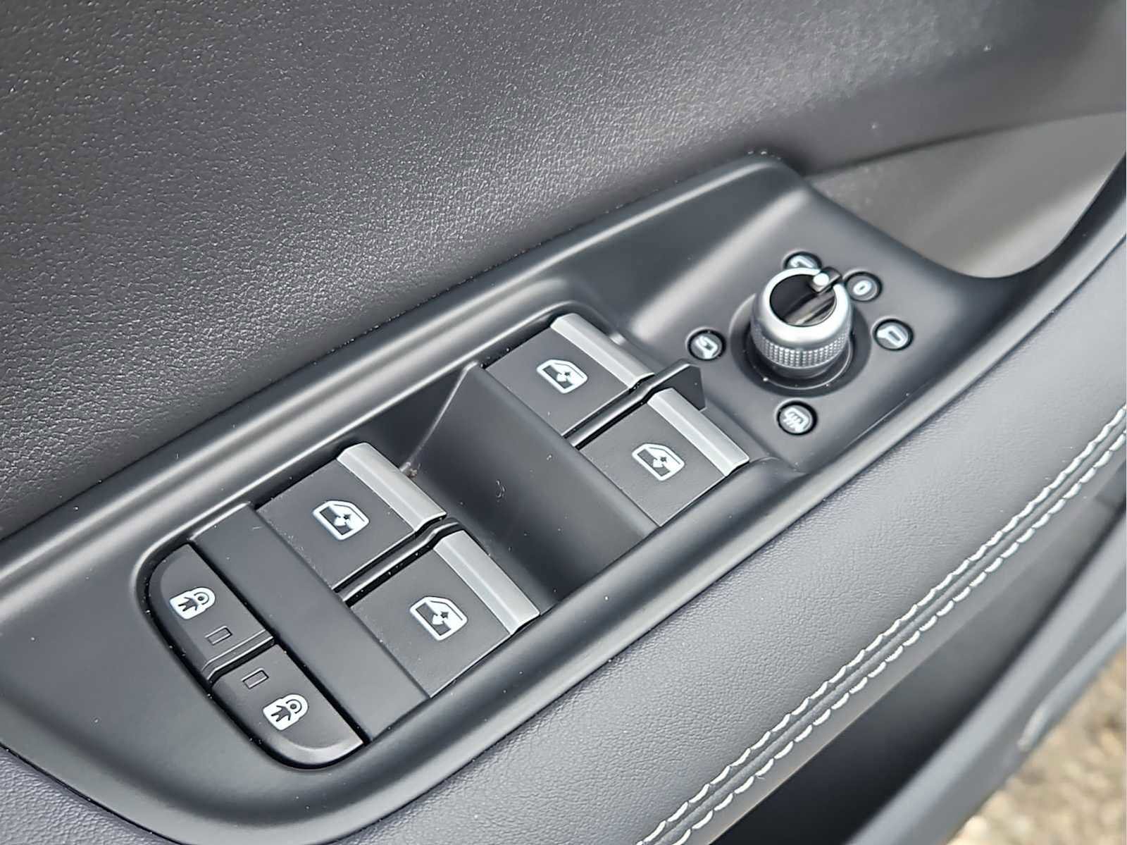 Certified 2025 Audi Q7 3.0T Premium Plus w/ Premium Plus Package image 12