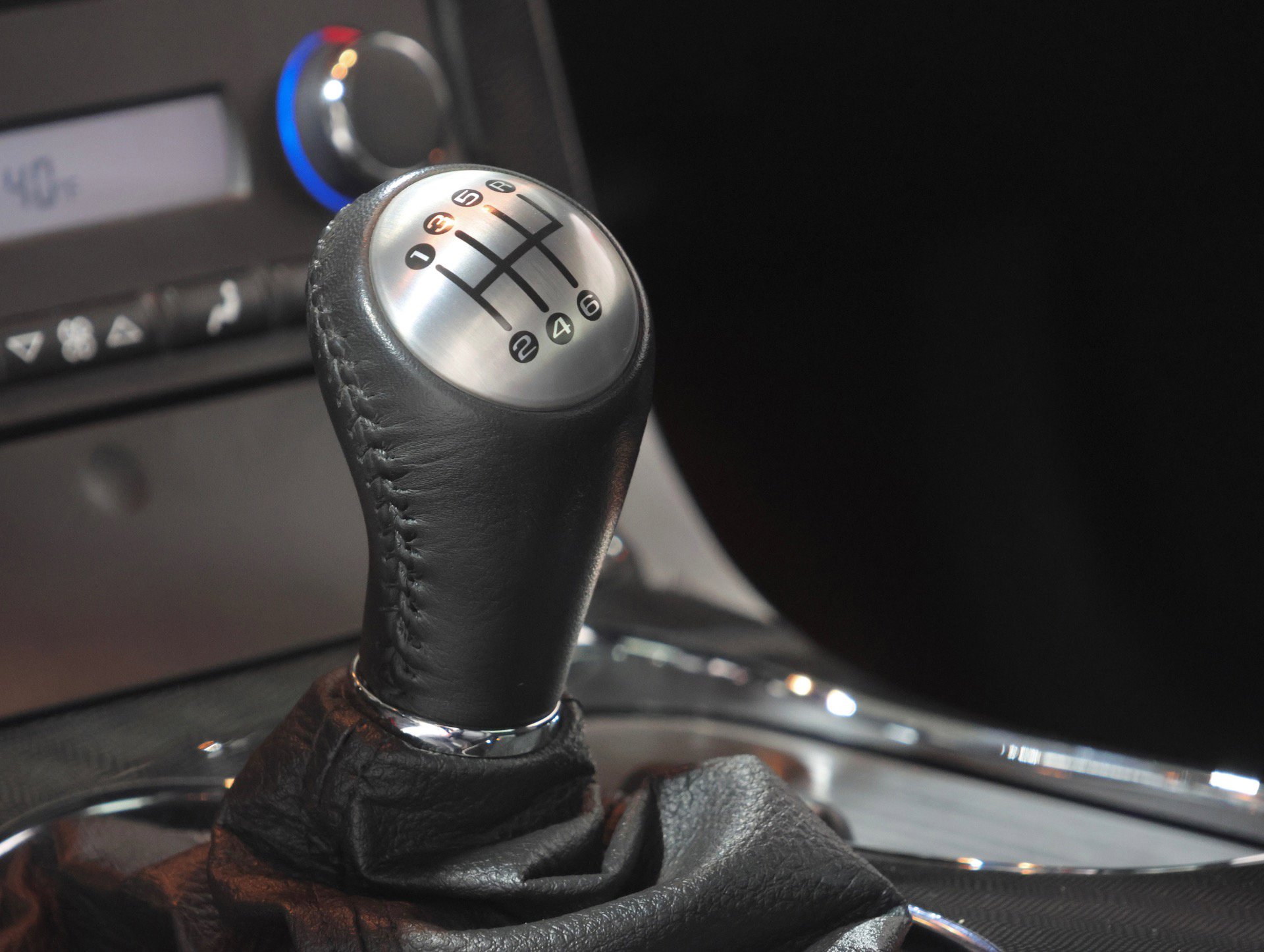 Used 2012 Chevrolet Corvette Z06 w/ 2LZ Preferred Equipment Group image 3