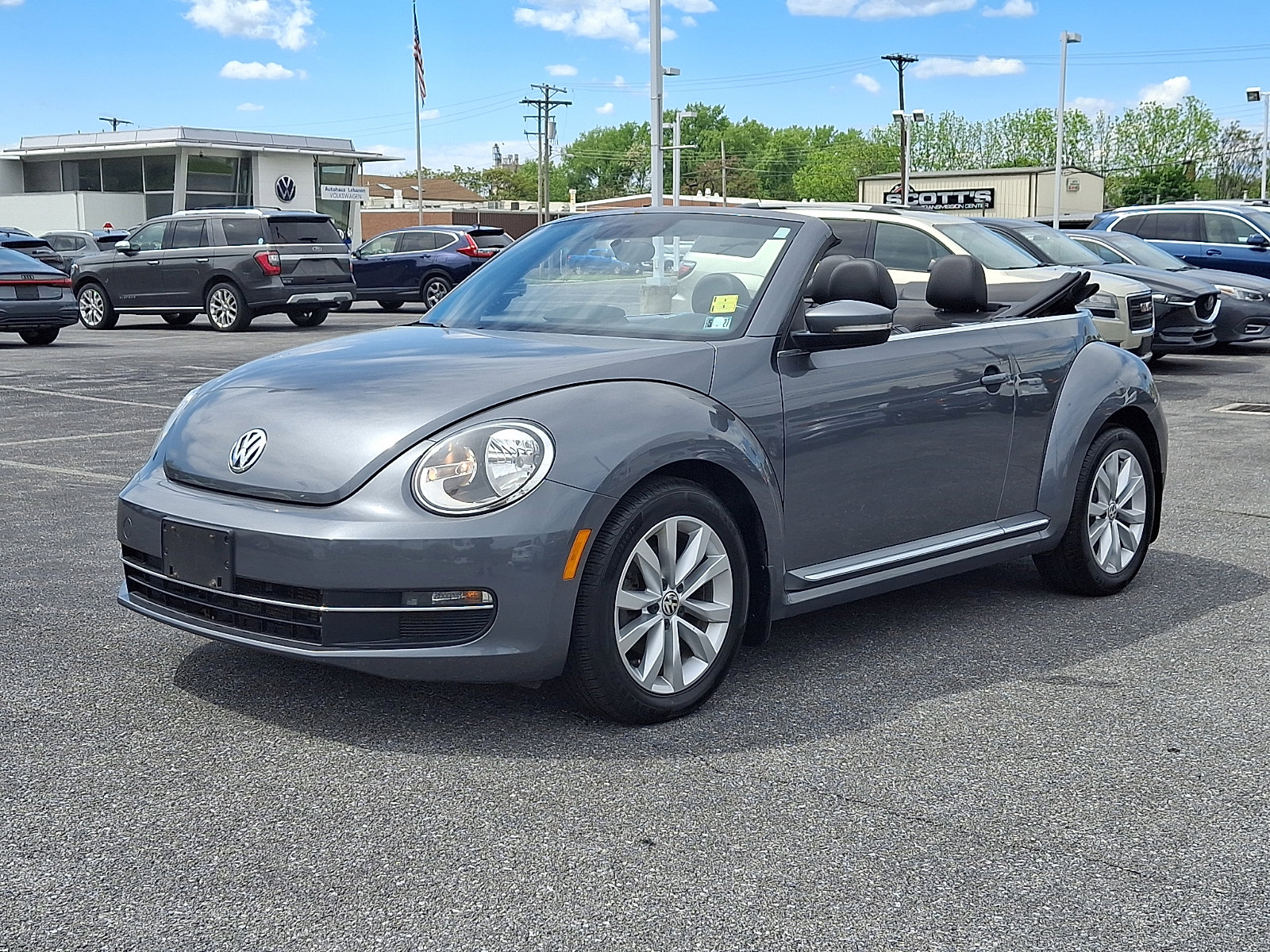 Used 2014 Volkswagen Beetle TDI FWD image 3