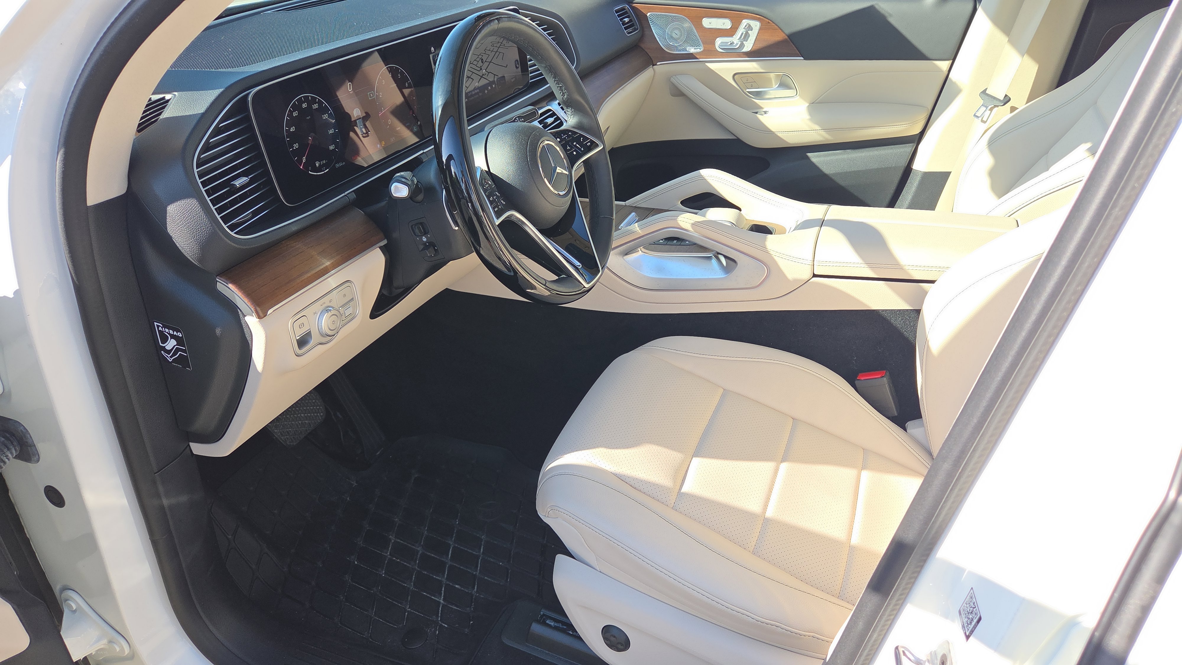 Used 2024 Mercedes-Benz GLE 350 4MATIC image 9