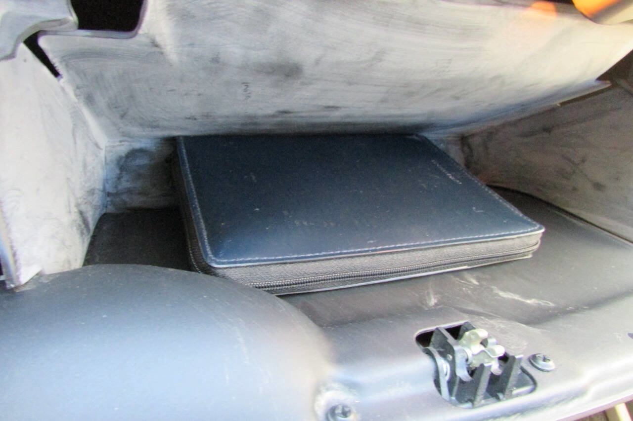 Used 2000 Ford Expedition Eddie Bauer image 37