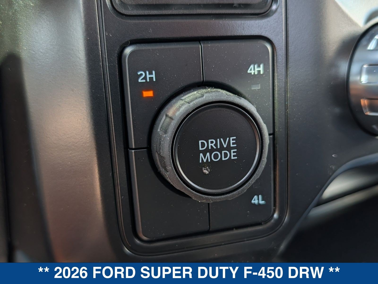 New 2026 Ford F450 Lariat AWD/4WD image 32