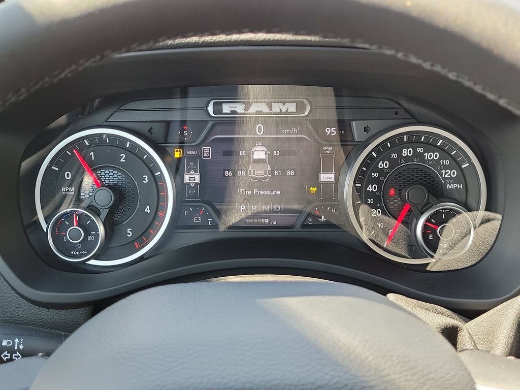 New 2026 RAM 3500 Big Horn AWD/4WD image 17
