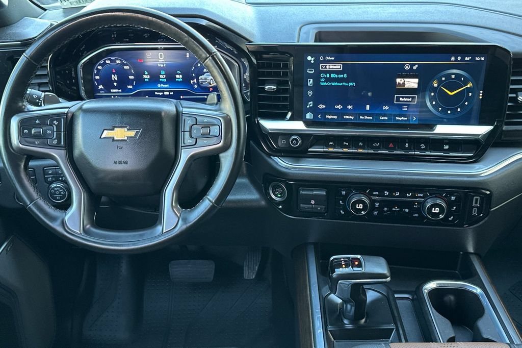 Used 2024 Chevrolet Silverado 1500 High Country w/ Technology Package AWD/4WD image 16