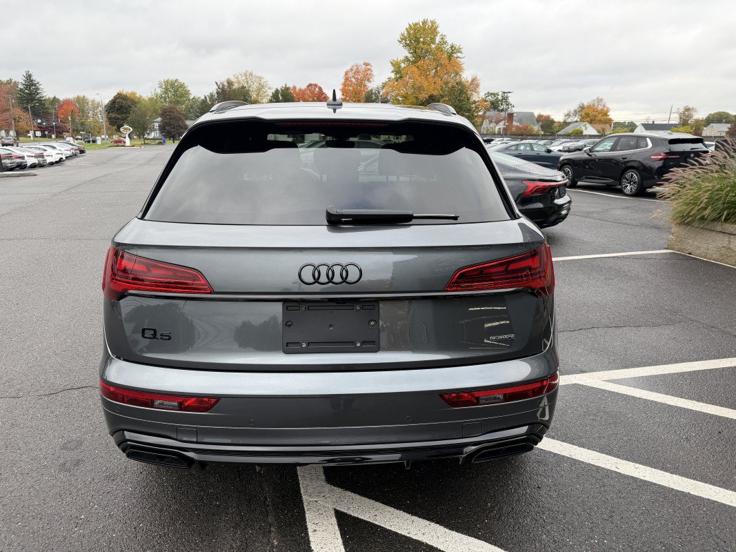 Used 2024 Audi Q5 2.0T Premium Plus w/ Premium Plus Package AWD/4WD image 8