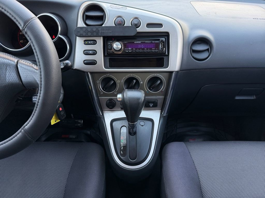 Used 2004 Toyota Matrix FWD image 21
