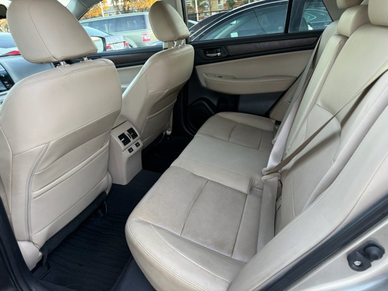 Used 2016 Subaru Outback 2.5i Limited image 12