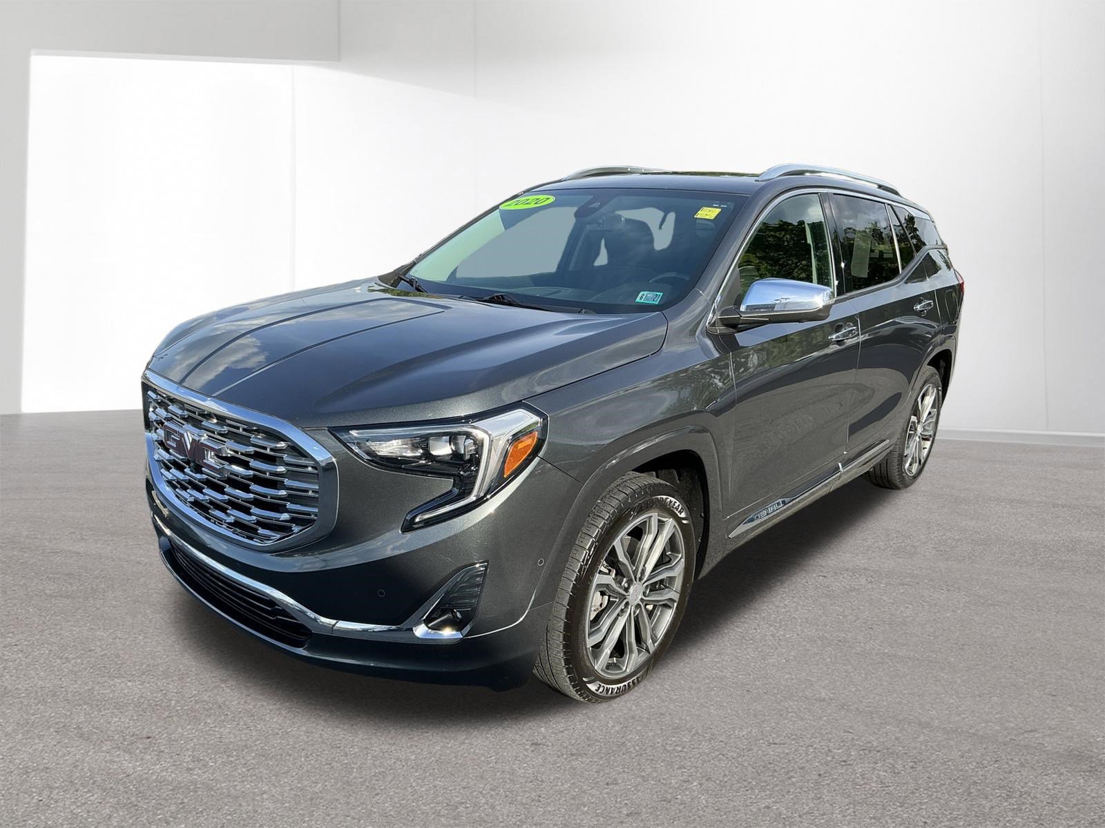 Used 2020 GMC Terrain Denali w/ Denali Premium Package AWD/4WD image 7