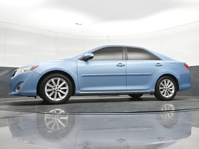 Used 2013 Toyota Camry XLE w/ Leather Pkg FWD image 16