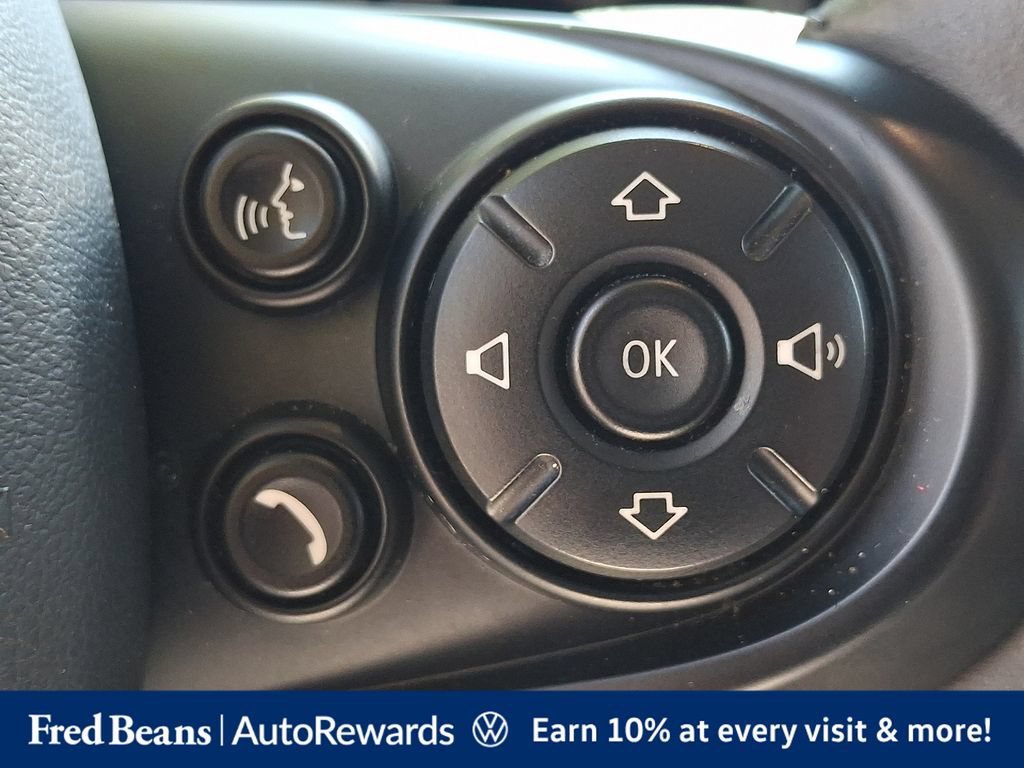 Used 2021 MINI Cooper 4-Door Hardtop w/ Storage Package FWD image 28