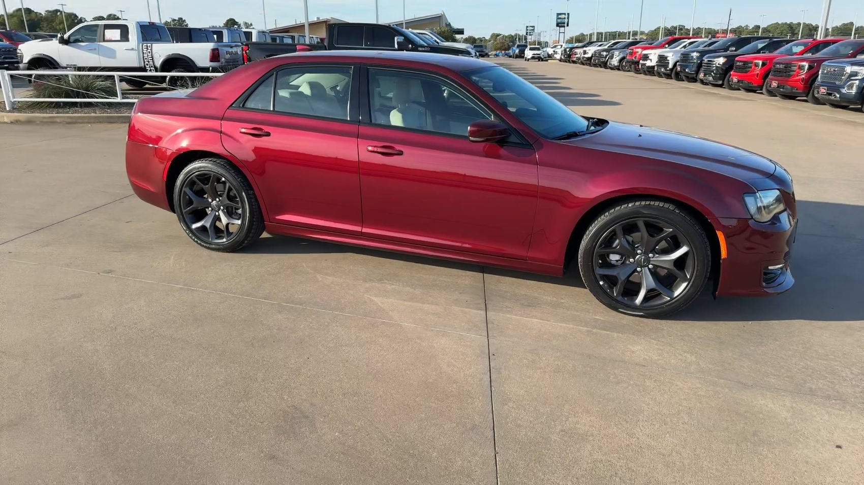 Used 2023 Chrysler 300 Touring L w/ Popular Equipment Group RWD image 2