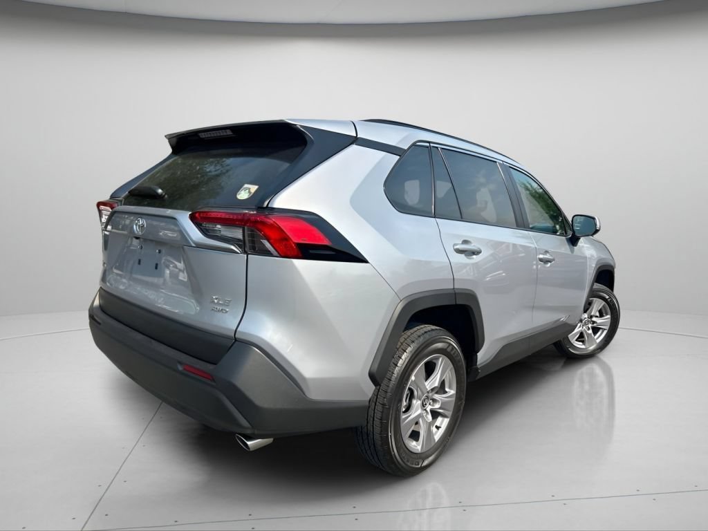 Used 2025 Toyota RAV4 XLE w/ Convenience Package AWD/4WD image 5