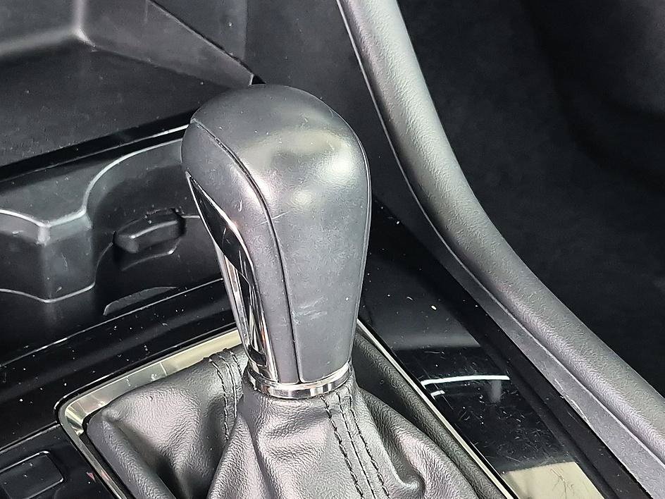 Used 2025 MAZDA MAZDA3 s FWD image 25