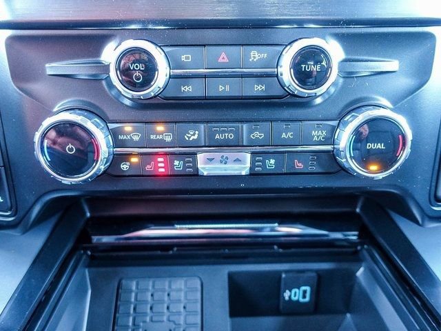 New 2026 Ford F250 Lariat w/ Black Appearance Package image 12