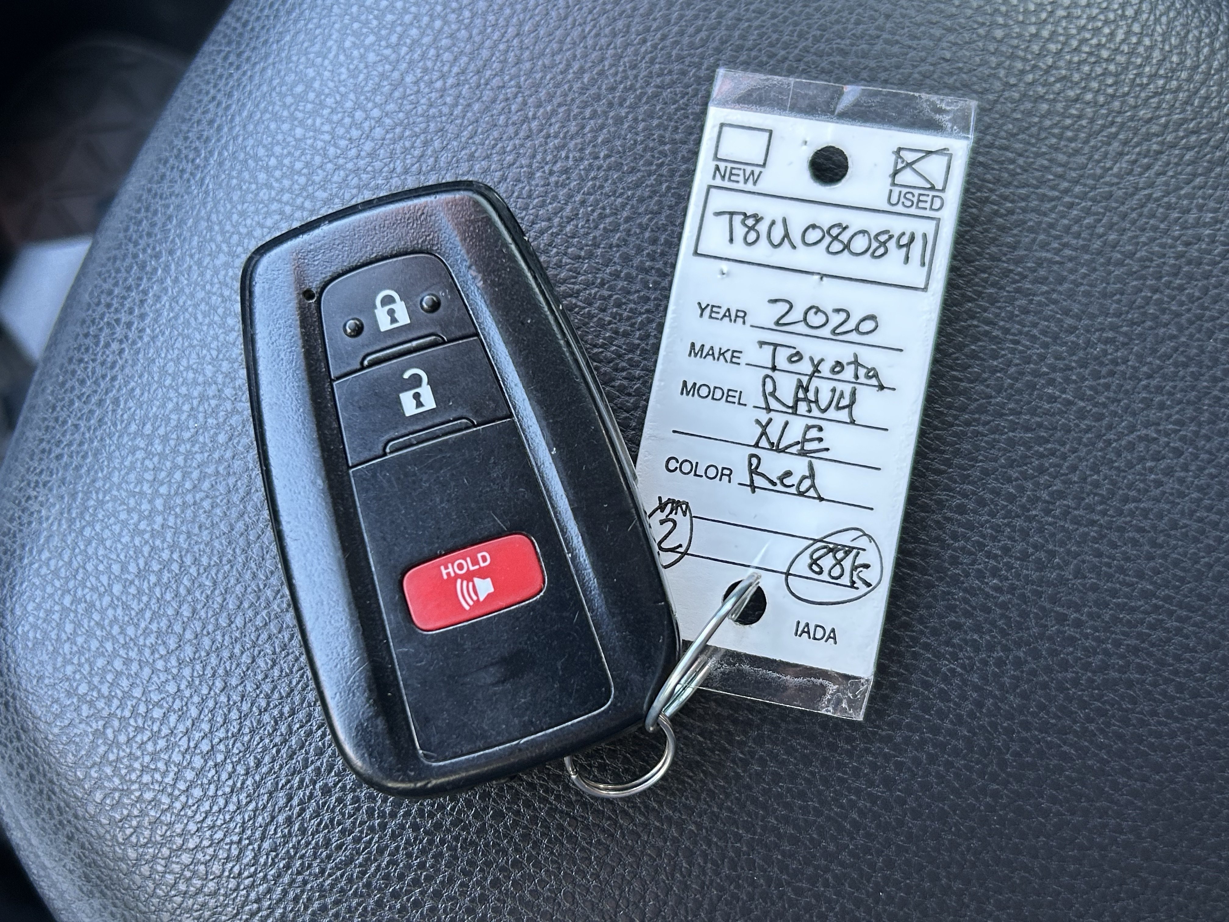 Used 2020 Toyota RAV4 XLE FWD image 35