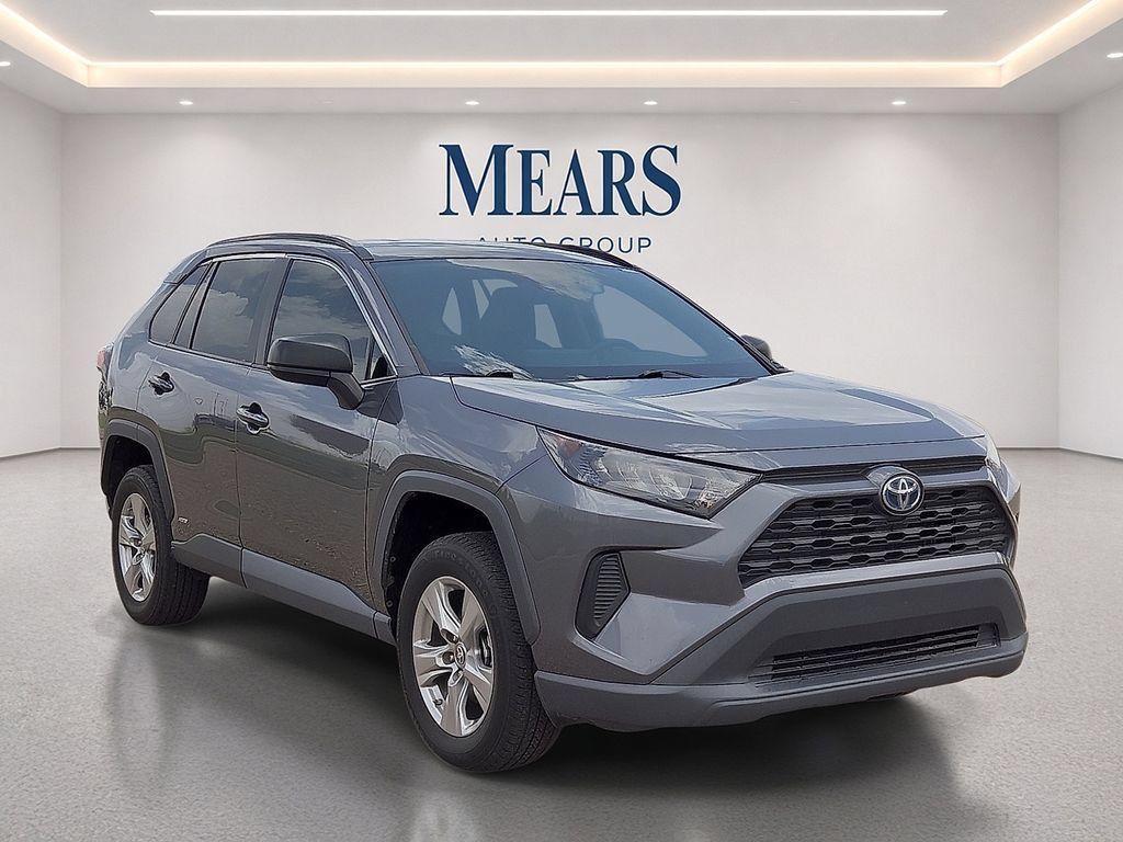 Used 2022 Toyota RAV4 LE AWD/4WD image 7