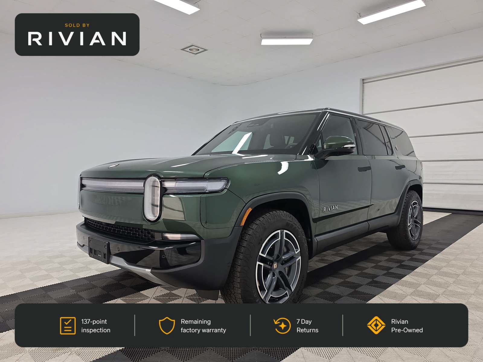 Used 2025 Rivian R1S Adventure Dual AWD/4WD image 1