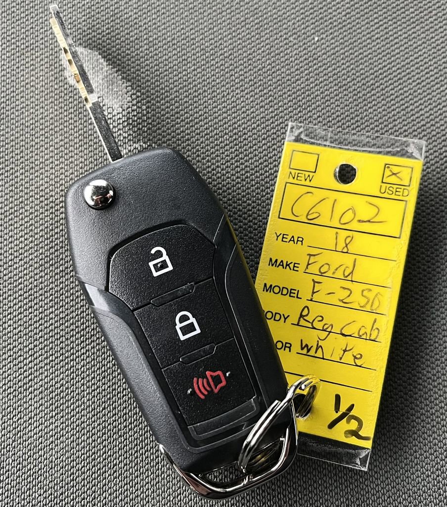 Used 2018 Ford F250 XL w/ Power Equipment Group image 16