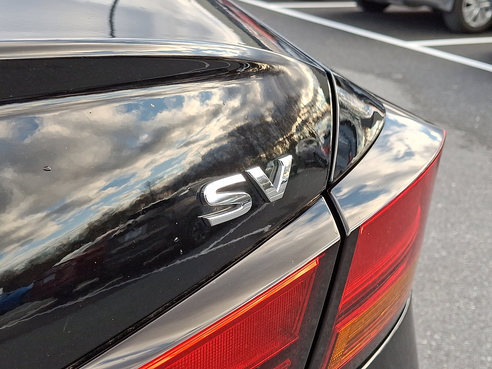 Certified 2022 Nissan Altima 2.5 SV w/ SV Premium Package image 10