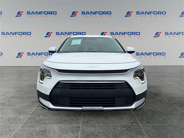 Used 2023 Kia Niro LX image 8