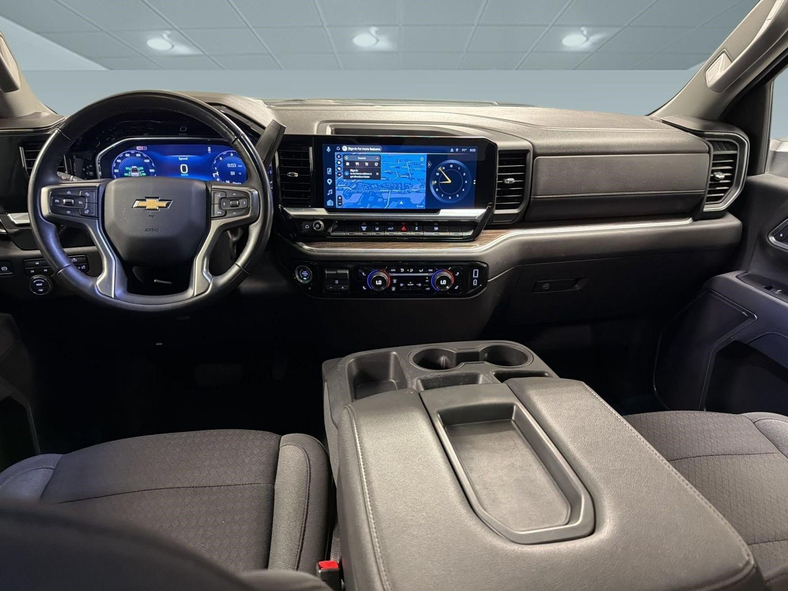 Used 2025 Chevrolet Silverado 2500 LT w/ Convenience Package AWD/4WD image 16