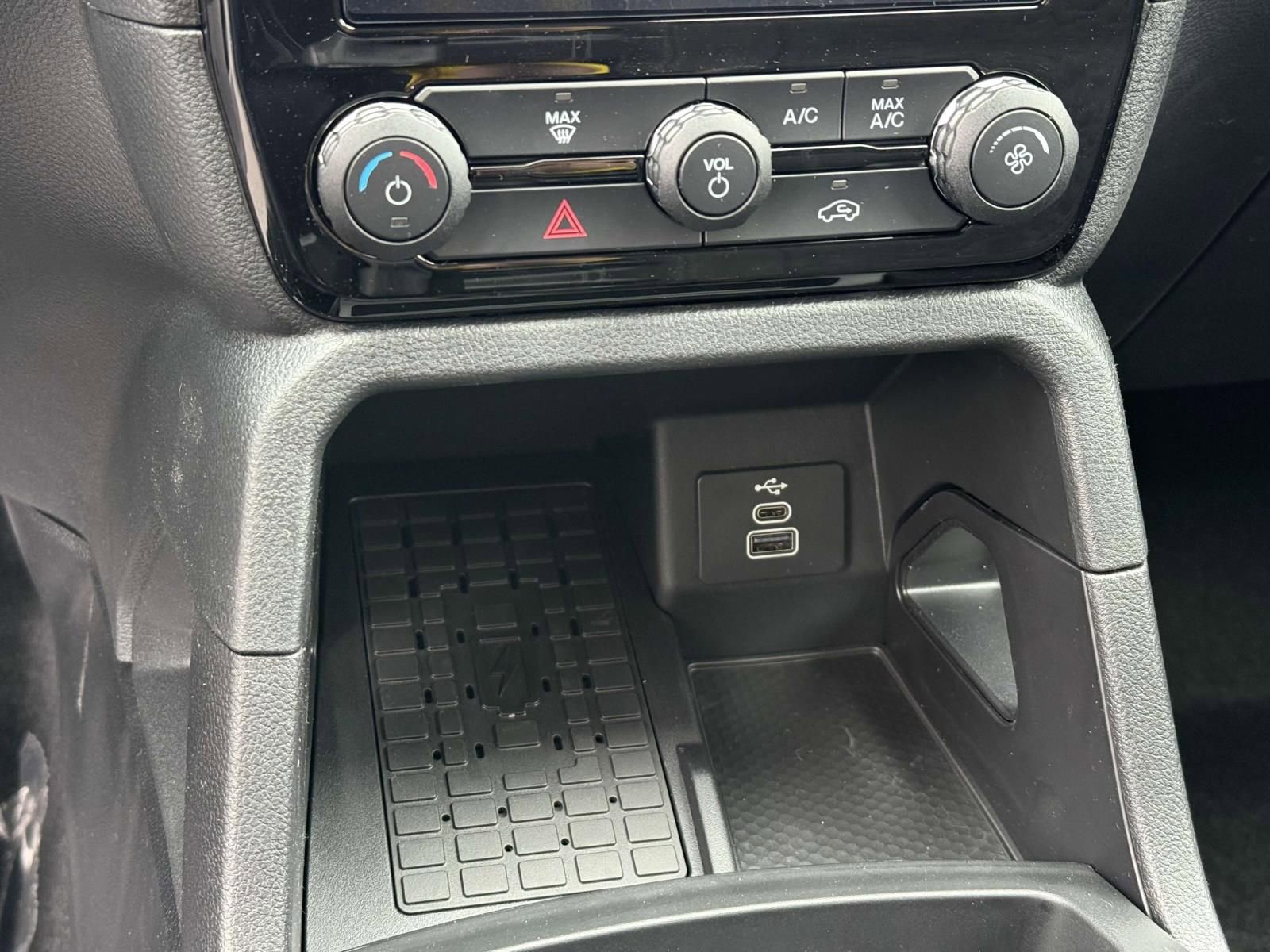 New 2025 Ford Ranger XLT w/ FX4 Off-Road Package image 15