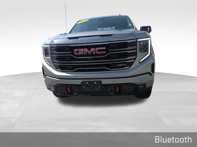 Used 2024 GMC Sierra 1500 AT4 w/ Technology Package AWD/4WD image 7