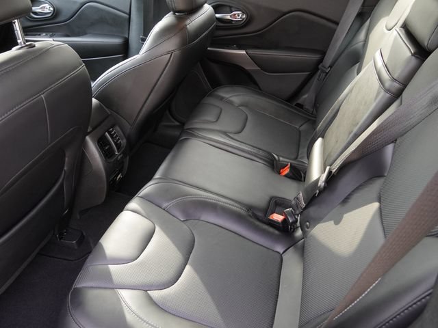 Used 2019 Jeep Cherokee Limited FWD image 14