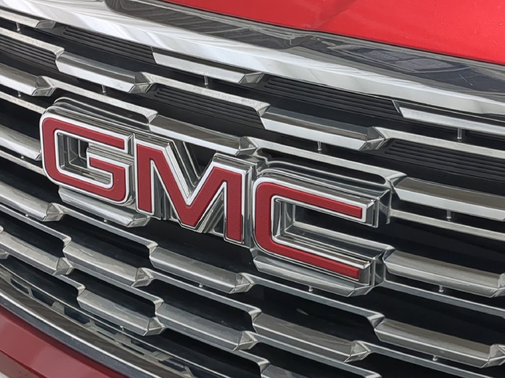 Used 2018 GMC Terrain Denali w/ Comfort Package FWD image 15