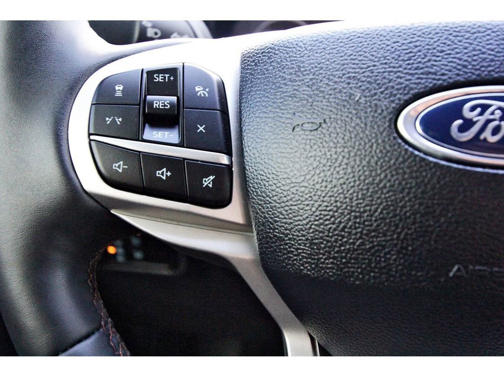 Used 2025 Ford Explorer Active w/ Active Comfort Package image 20