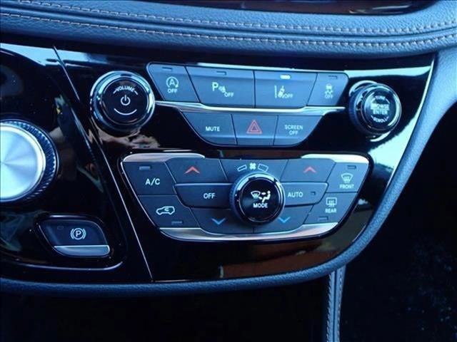 New 2026 Chrysler Pacifica Pinnacle FWD image 21