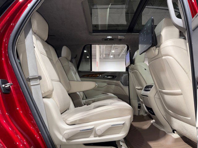 Used 2021 Cadillac Escalade Sport Platinum w/ Heavy-Duty Trailer Package image 64