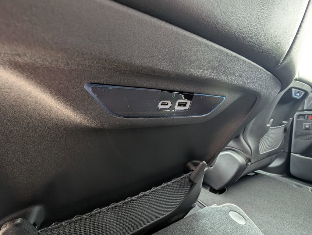 New 2026 Chrysler Pacifica Limited w/ Trailer Tow Group image 40