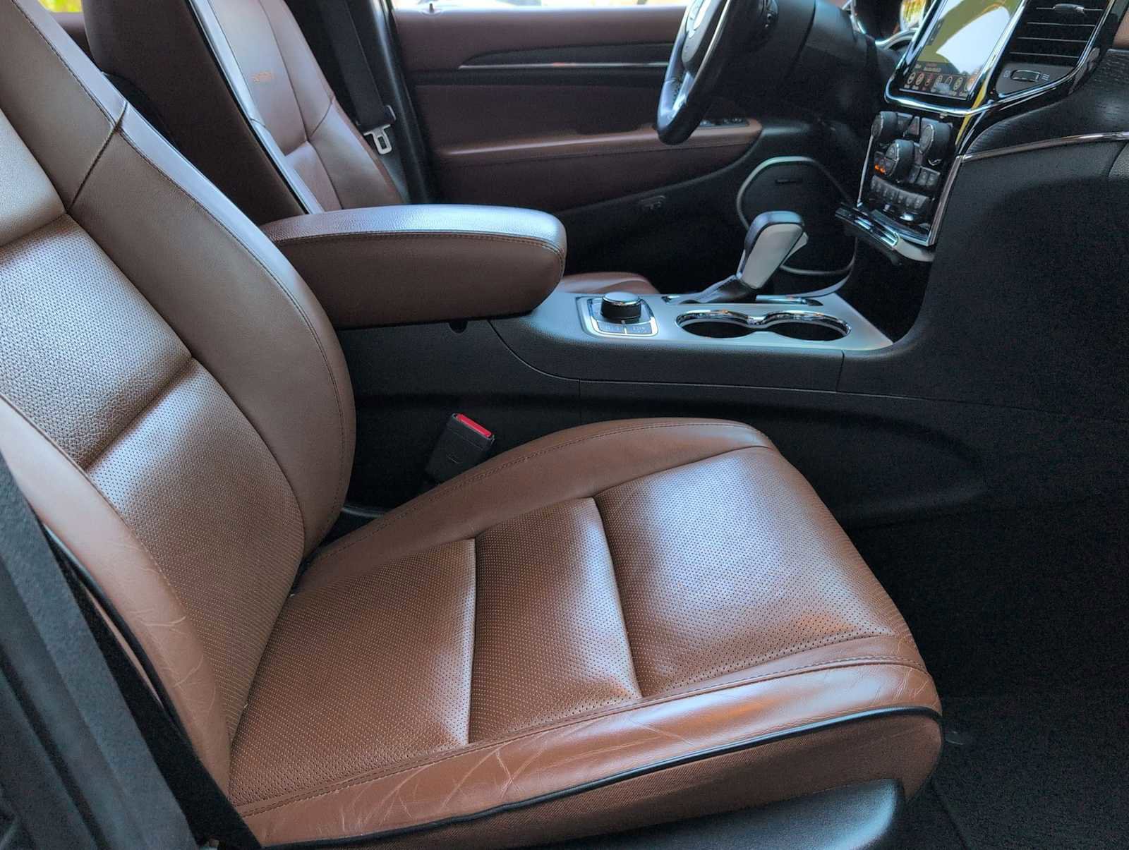 Used 2020 Jeep Grand Cherokee Summit w/ Platinum Series Group image 21