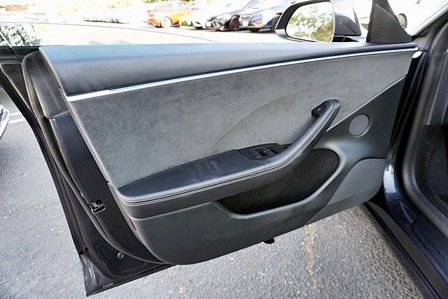 Used 2025 Tesla Model 3 Performance AWD/4WD image 34