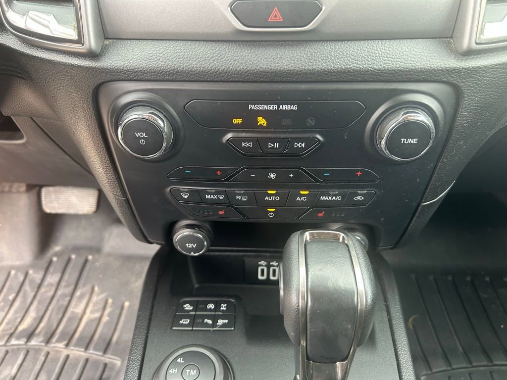 Used 2019 Ford Ranger XLT w/ Equipment Group 302A Luxury AWD/4WD image 16