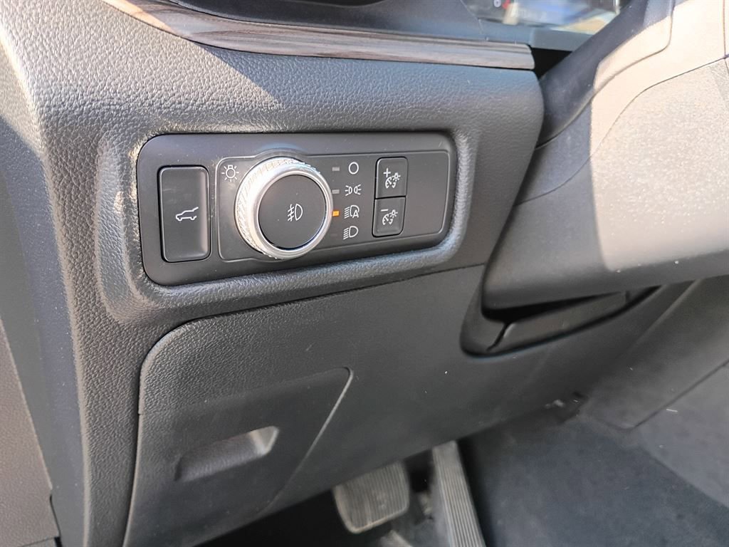 Used 2020 Ford Explorer Limited RWD image 18