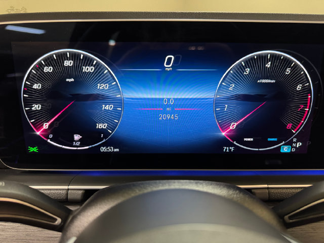 Used 2025 Mercedes-Benz GLE 350 4MATIC w/ AMG Line Exterior image 11