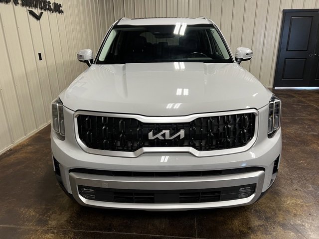 Used 2023 Kia Telluride EX X-Line image 2