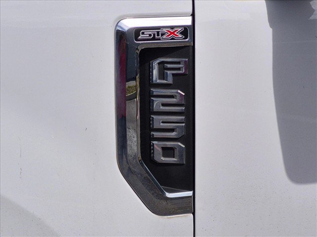 Used 2020 Ford F250 XL w/ STX Appearance Package RWD image 15