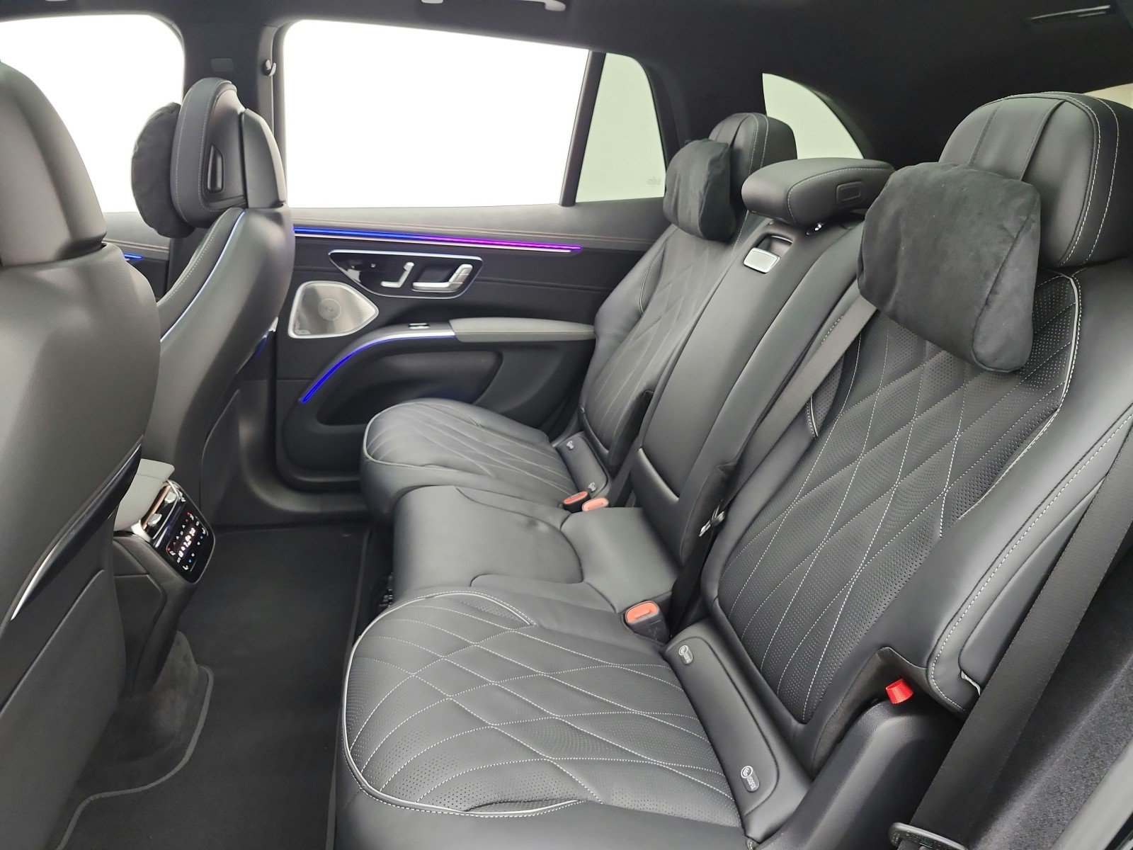 New 2026 Mercedes-Benz EQS 400 4MATIC SUV image 11