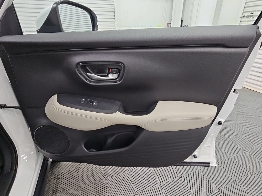 New 2027 Honda HR-V LX image 36