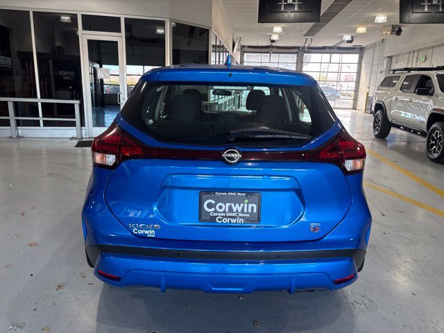 Used 2022 Nissan Kicks S FWD image 5