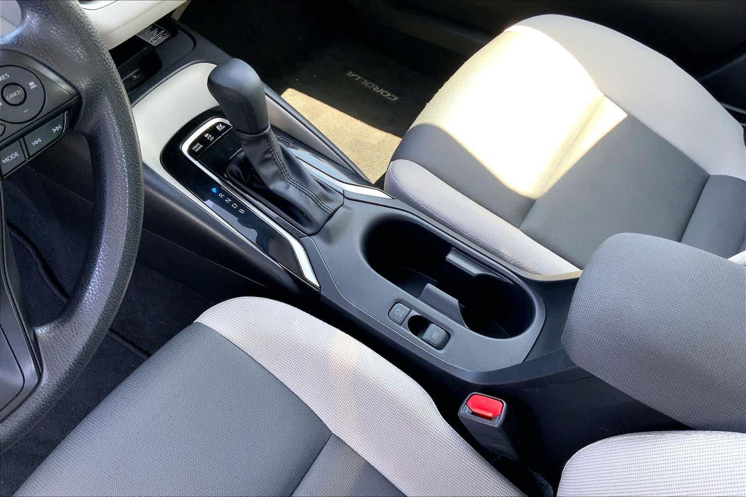 Certified 2025 Toyota Corolla LE w/ LE Premium Package FWD image 16