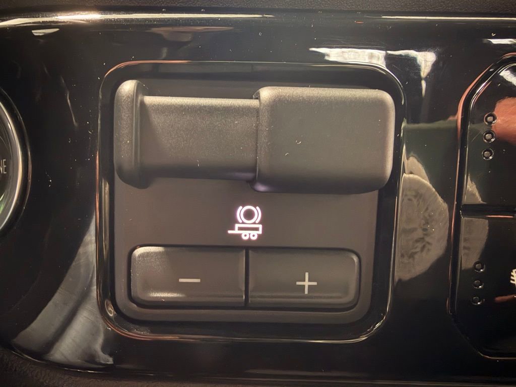 Used 2024 GMC Sierra 1500 Elevation AWD/4WD image 38