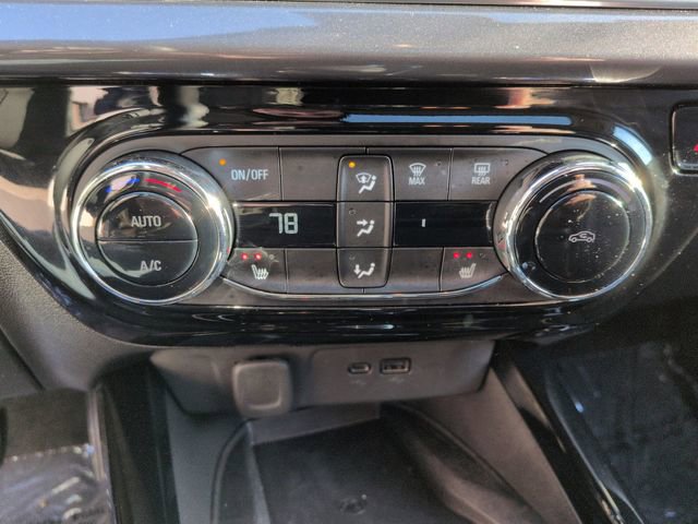 Used 2024 Chevrolet Trax ACTIV w/ Sunroof Package image 17