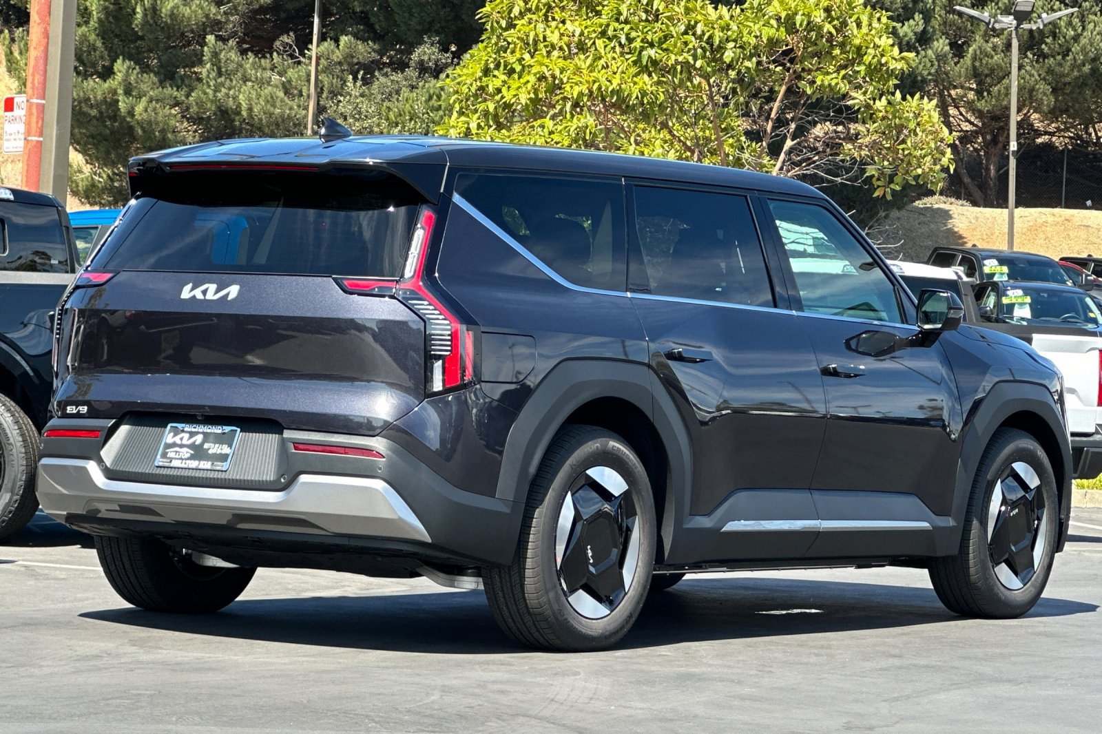 New 2026 Kia EV9 Light RWD image 4