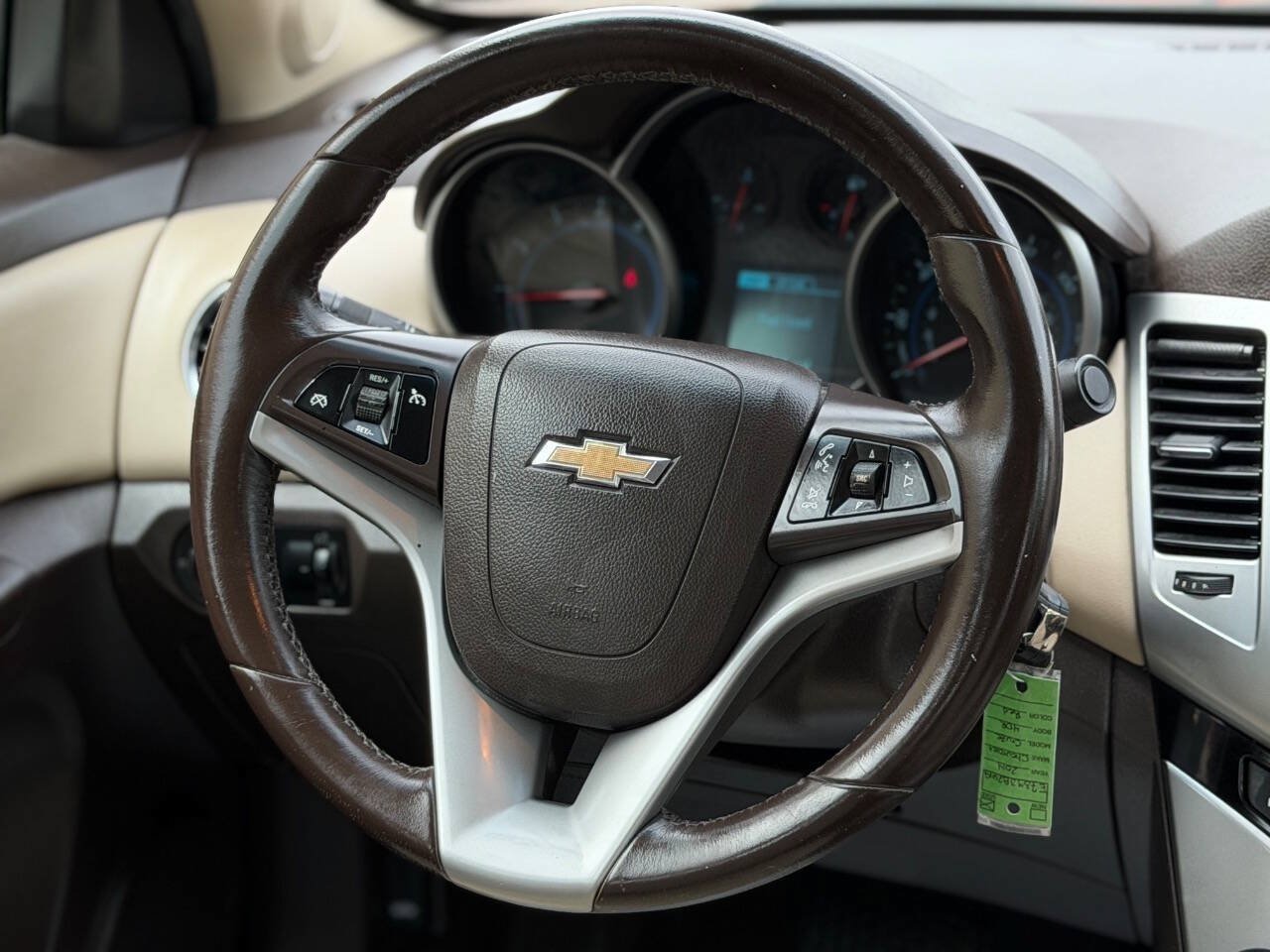 Used 2014 Chevrolet Cruze LT FWD image 15
