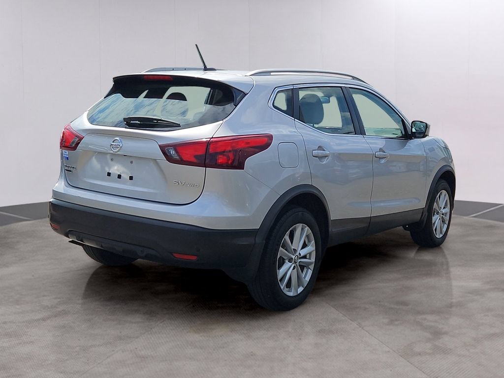 Used 2019 Nissan Rogue Sport SV AWD/4WD image 4